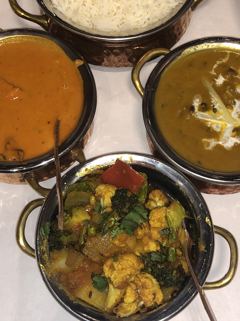 Namaste dinner: Vegetable Jalfrezi and Dal Makhani